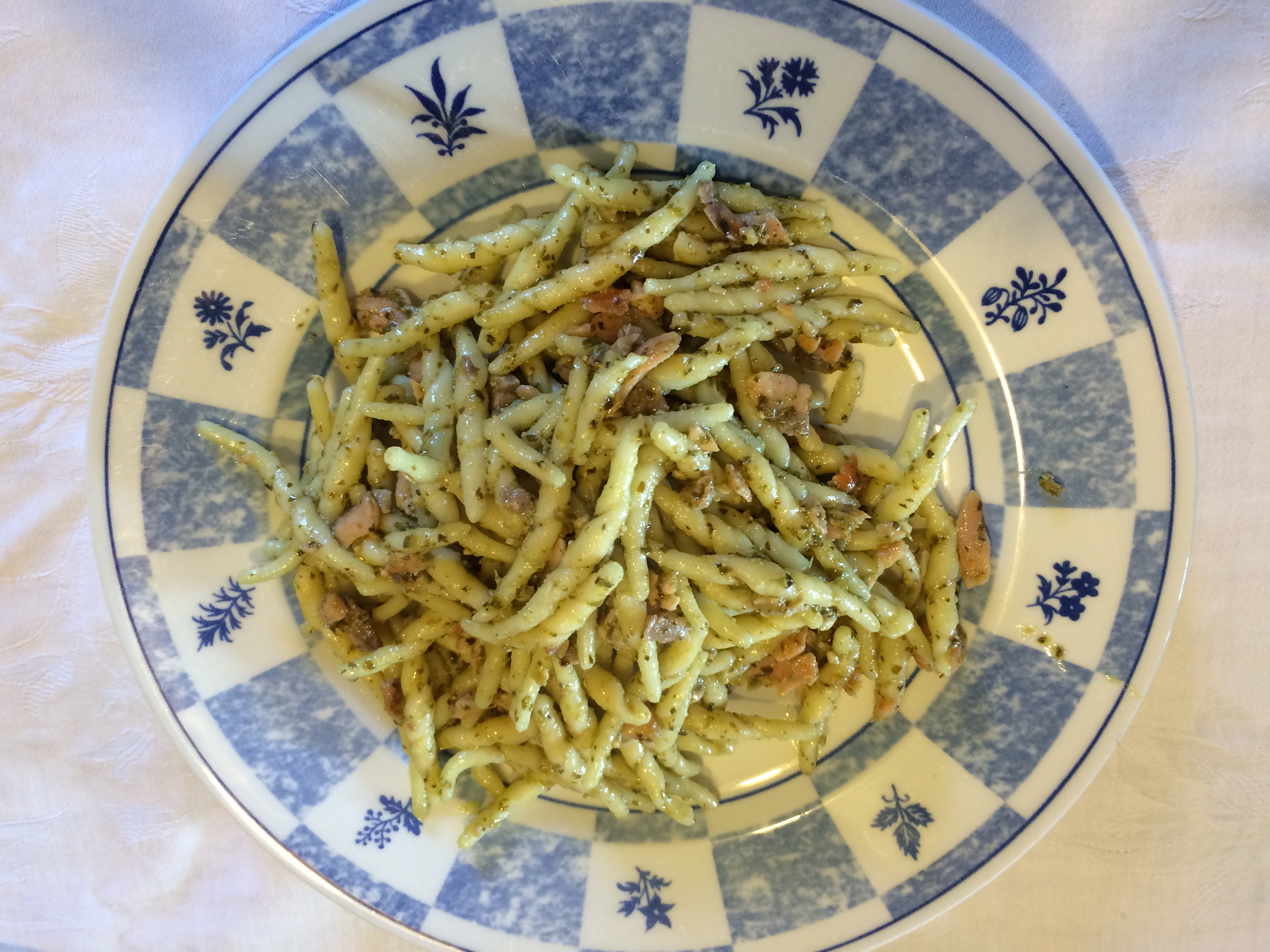 Trofie Salmone e Pesto