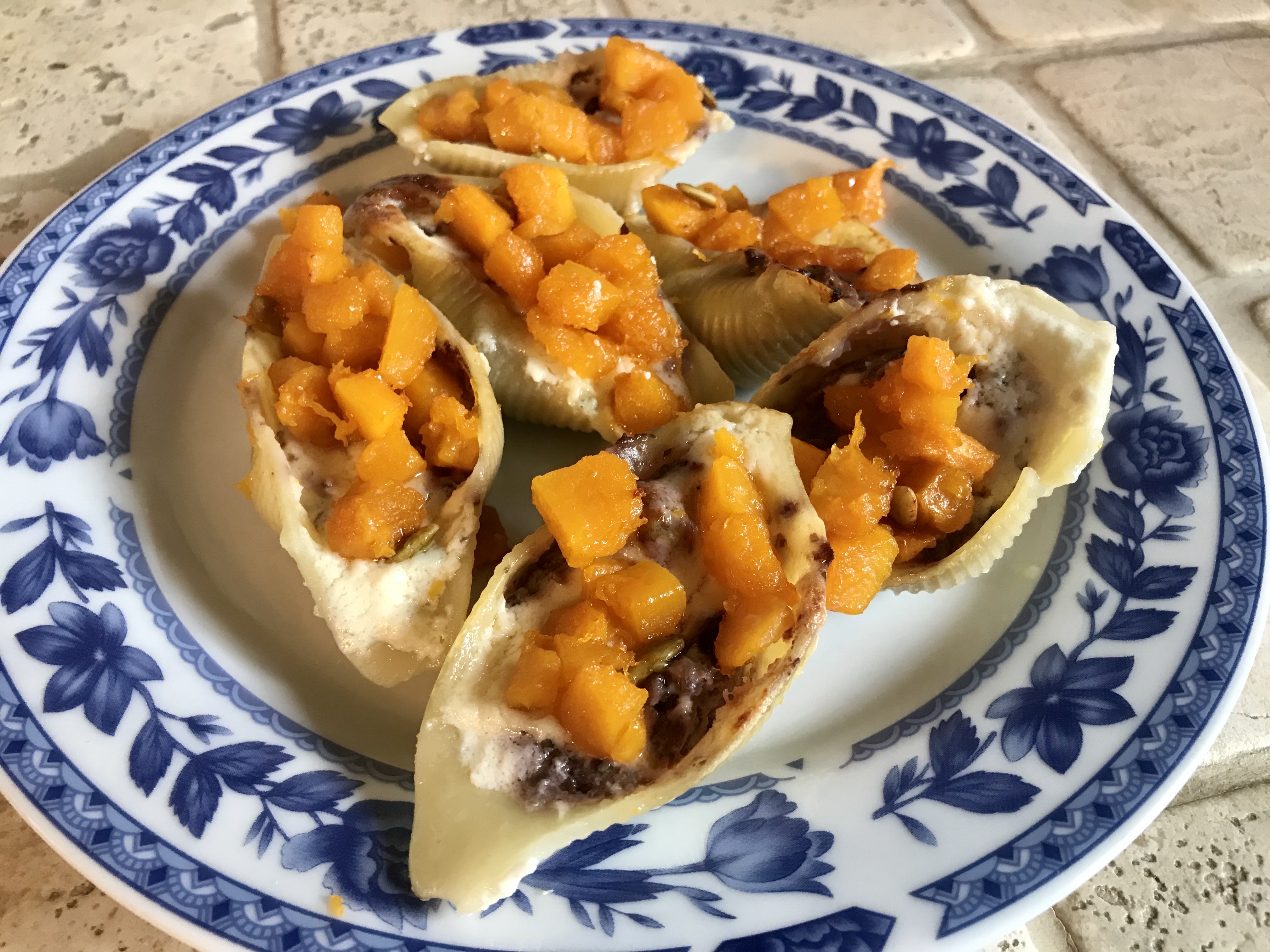 Conchiglioni radicchio, gorgonzola e zucca