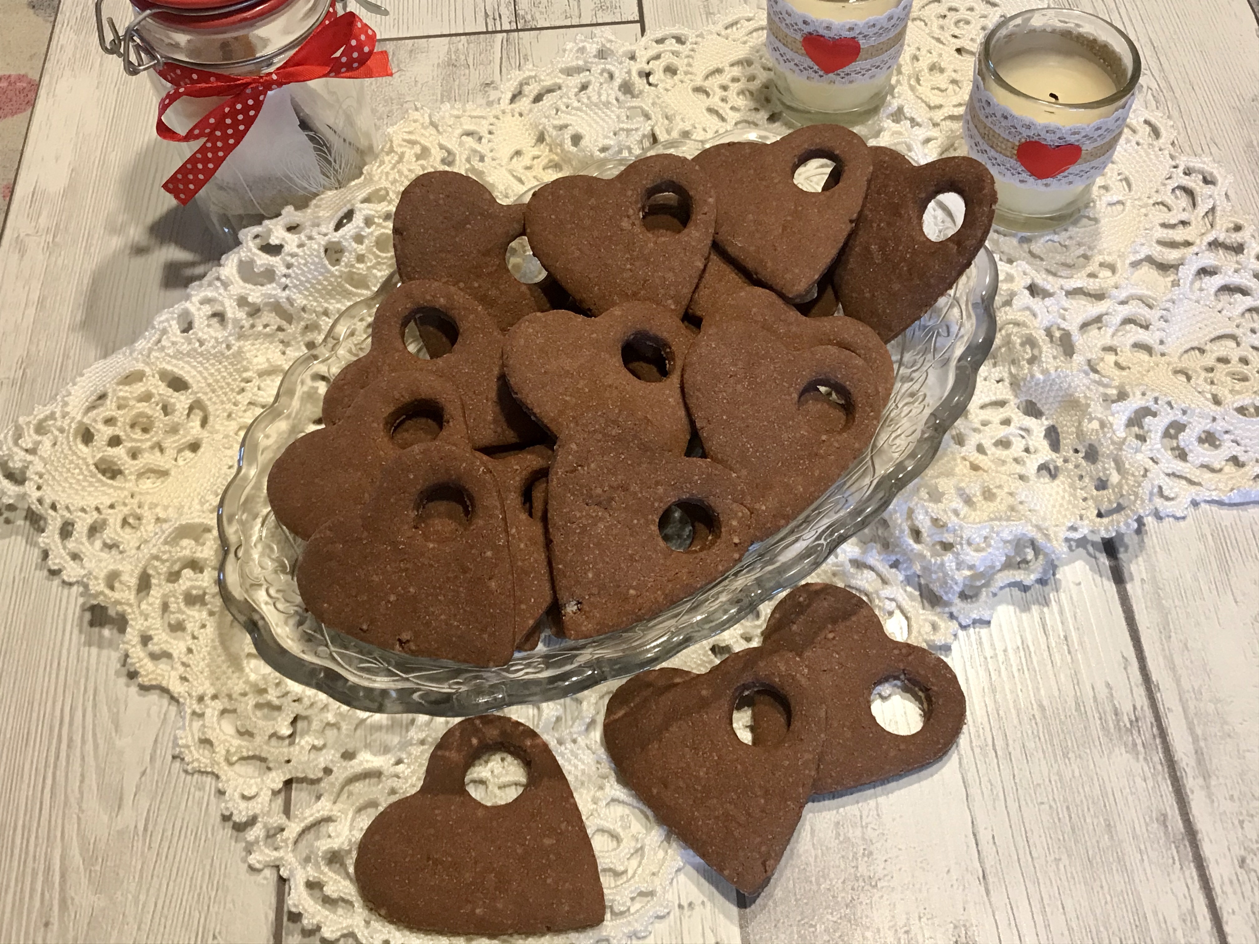 Biscotti cuore di cacao e mandorle, senza glutine, con farina di Riso.